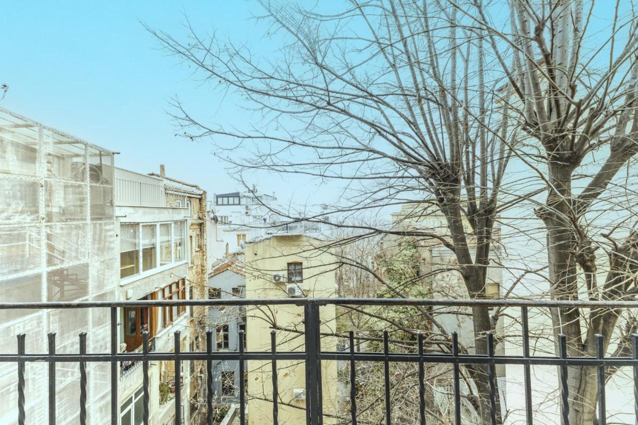 Apartamento Flat With Balcony And Bosphorus View In Beyoglu Estambul Exterior foto