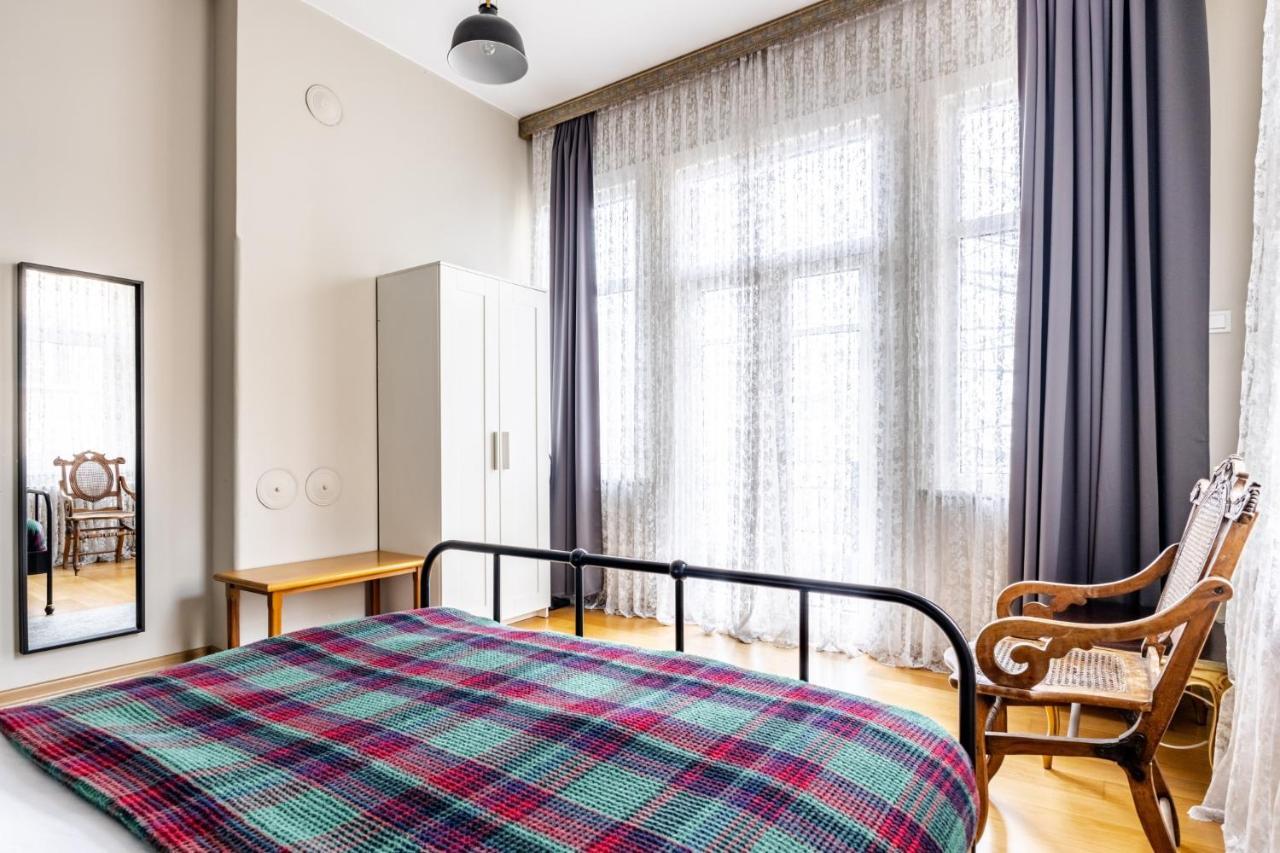 Apartamento Flat With Balcony And Bosphorus View In Beyoglu Estambul Exterior foto